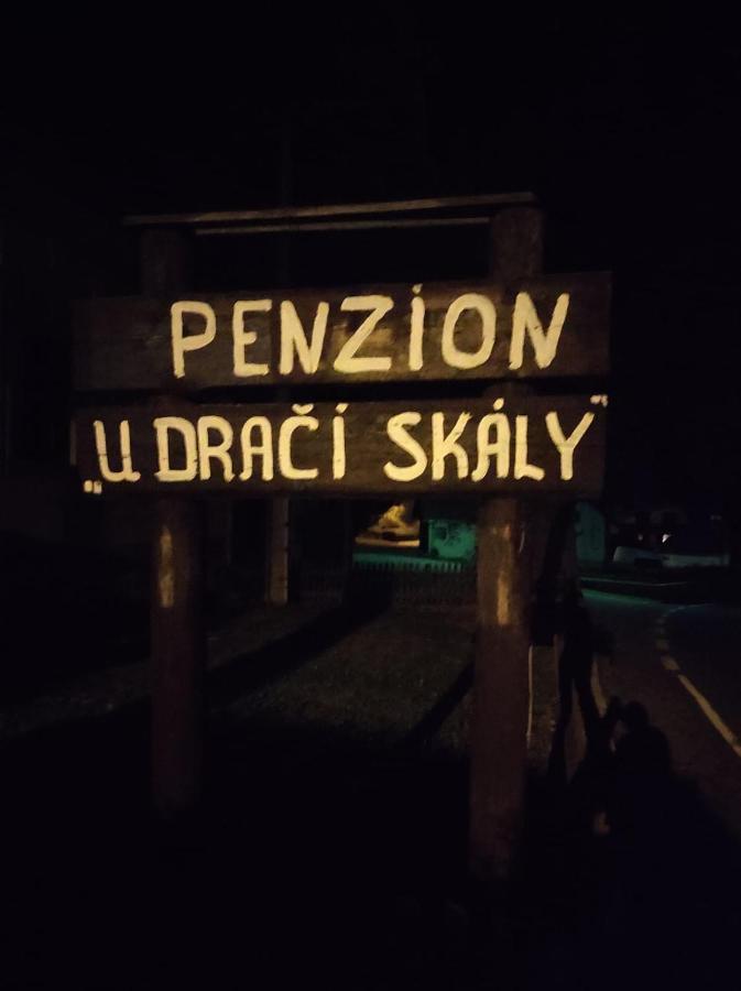 Hotel Penzion U Draci Skaly Svojse Exterior foto